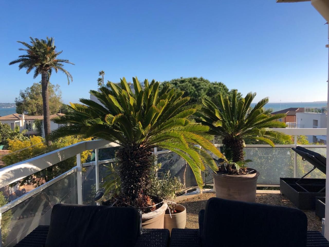 Gorgeous One-Bedroom Apartment With Terrace And Sea View -Stayinantibes- Bijou Plage Ngoại thất bức ảnh