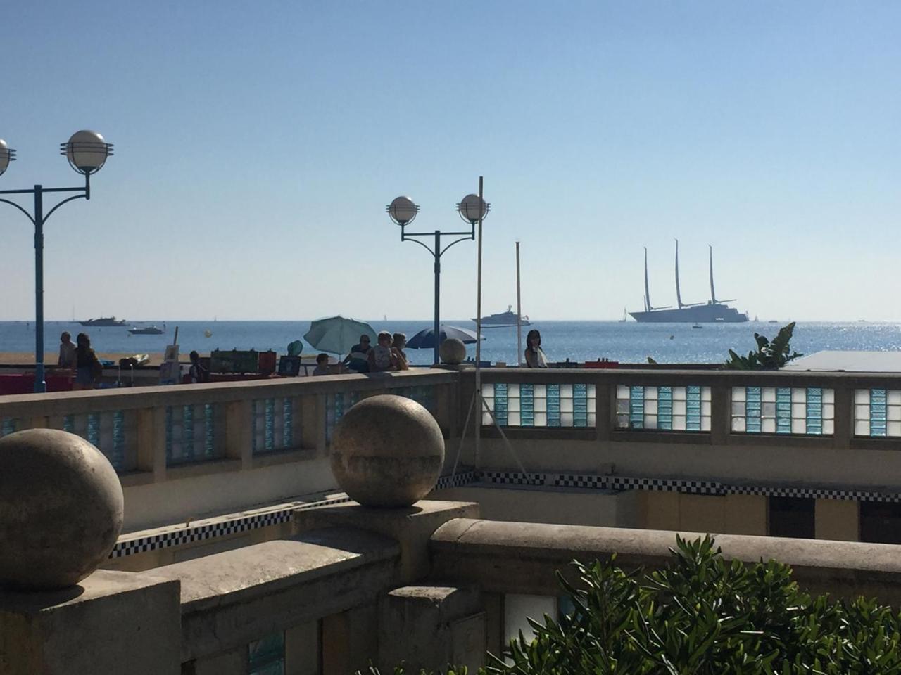 Gorgeous One-Bedroom Apartment With Terrace And Sea View -Stayinantibes- Bijou Plage Ngoại thất bức ảnh